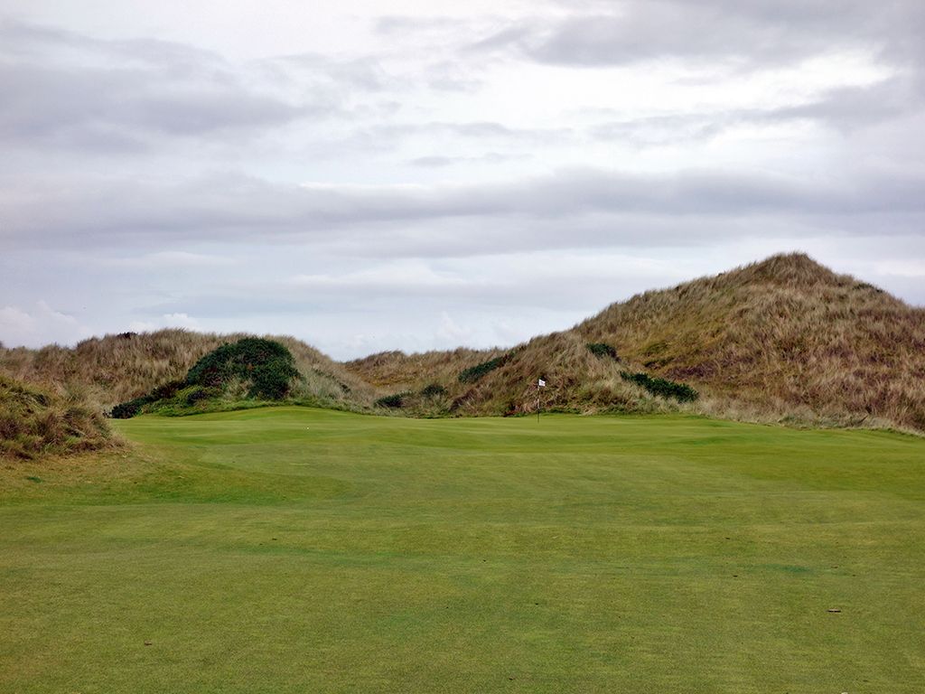 8th Hole at Trump International Golf Links Scotland (500 Yard Par 4)